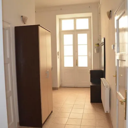 Paulay 14 Ii. Apartment